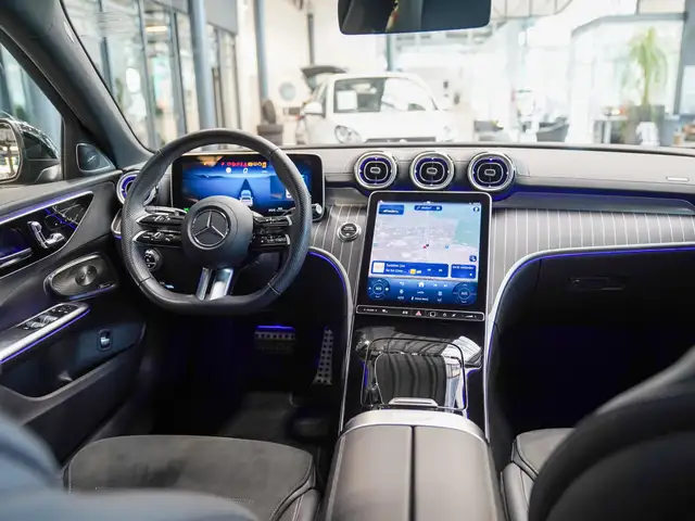 Mercedes-Benz C-Class view 14