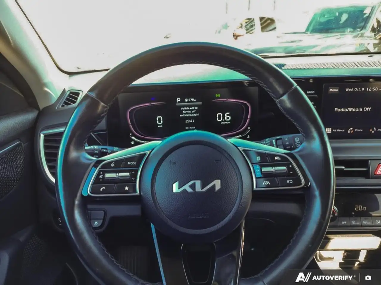 Kia Seltos снимка Kia Seltos