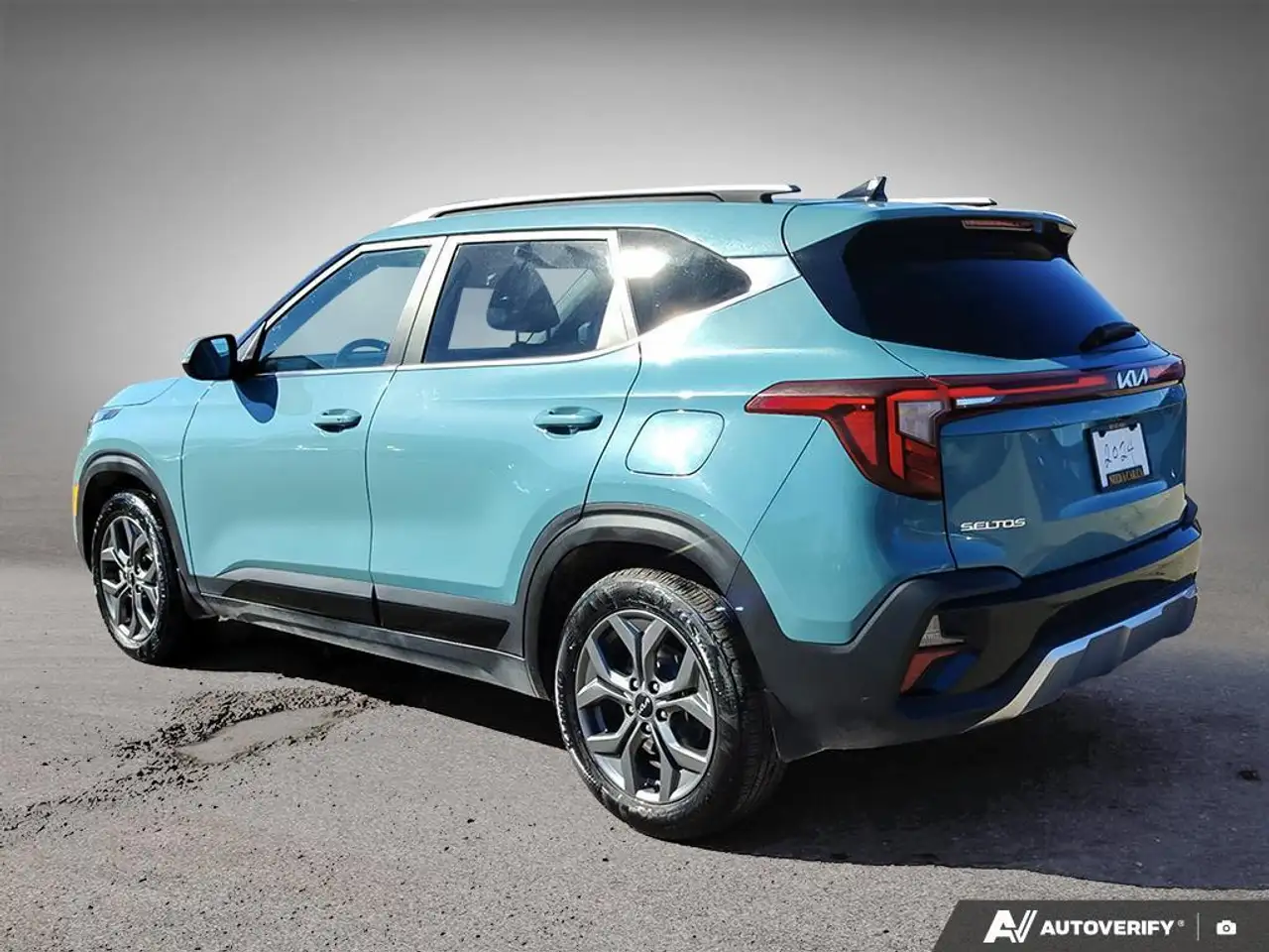 Kia Seltos снимка Kia Seltos