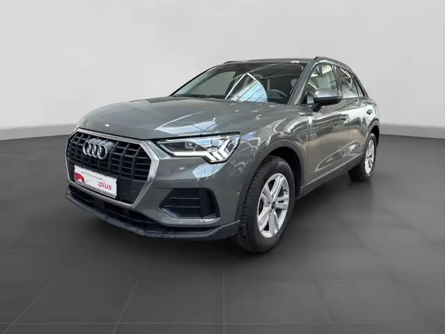 Audi Q3 view 2