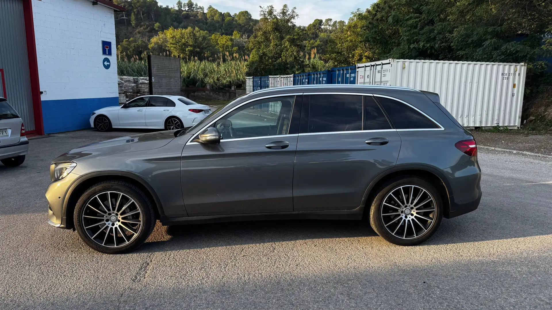 Mercedes-Benz GLC 250 GLC 250d 4Matic Aut. Gris - 2