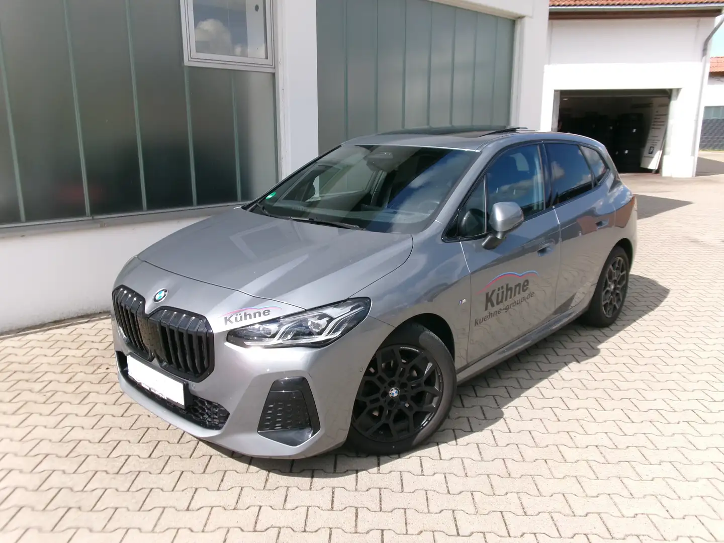 BMW 218 218d Active Tour.M Sport PGD HeadUp DAP PAP EU6d Grau - 1