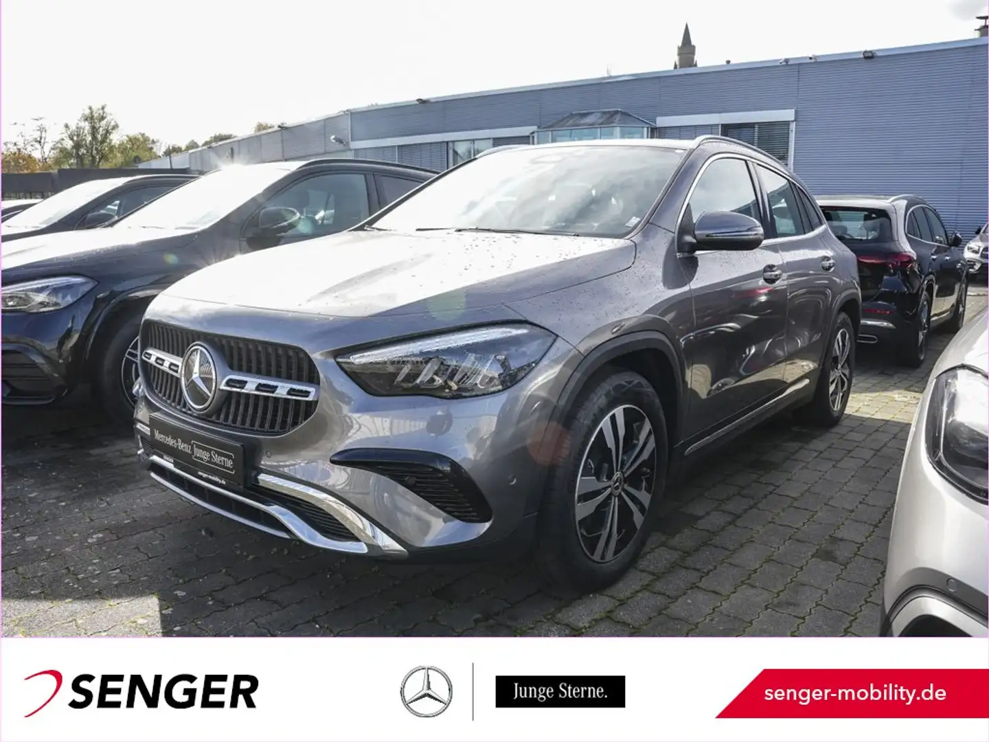 Mercedes-Benz GLA 200 Progressive Rückfahrkamera MBUX LED AHK Grau - 1