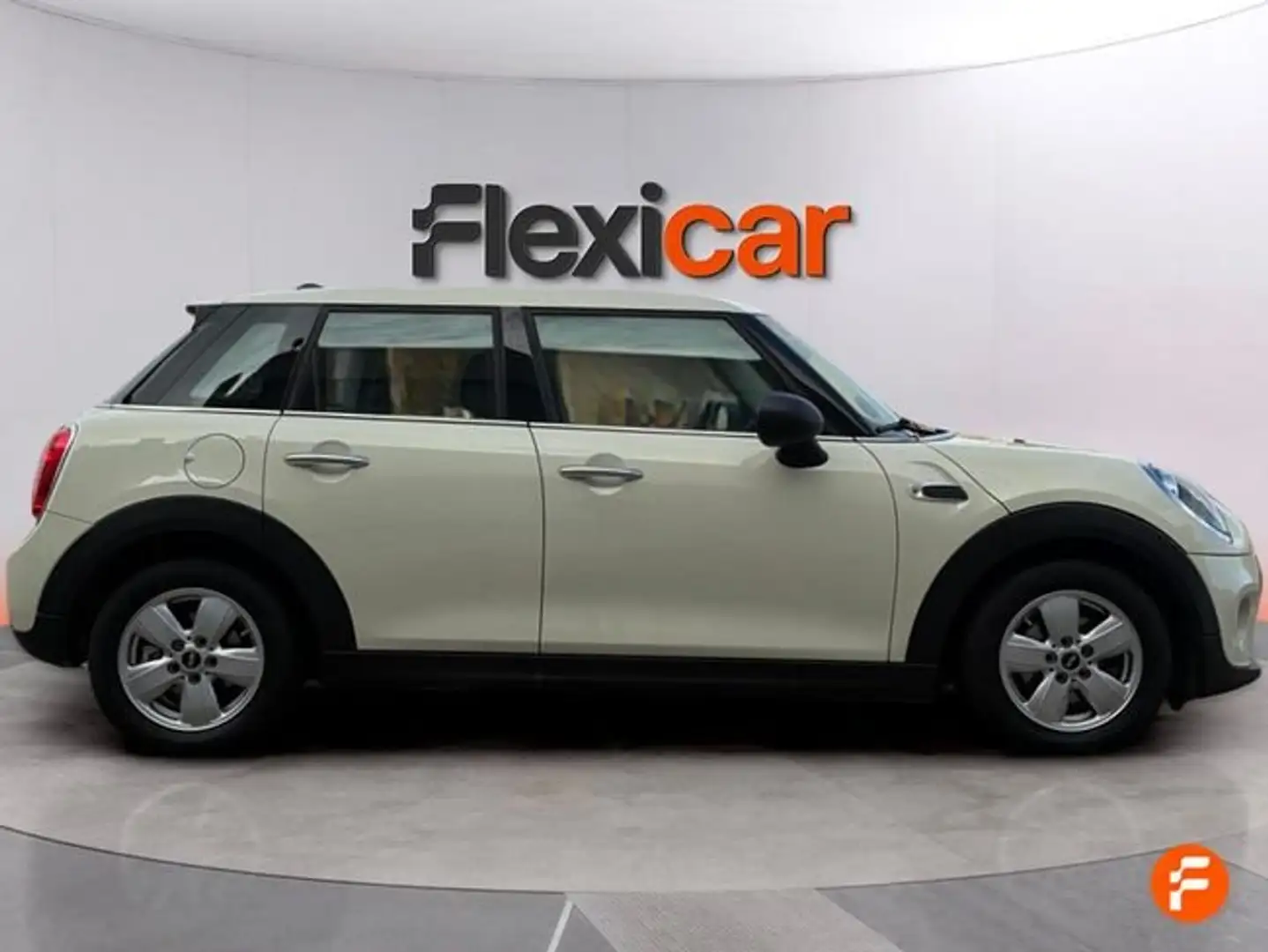 MINI Cooper 5 PUERTAS Blanco - 2