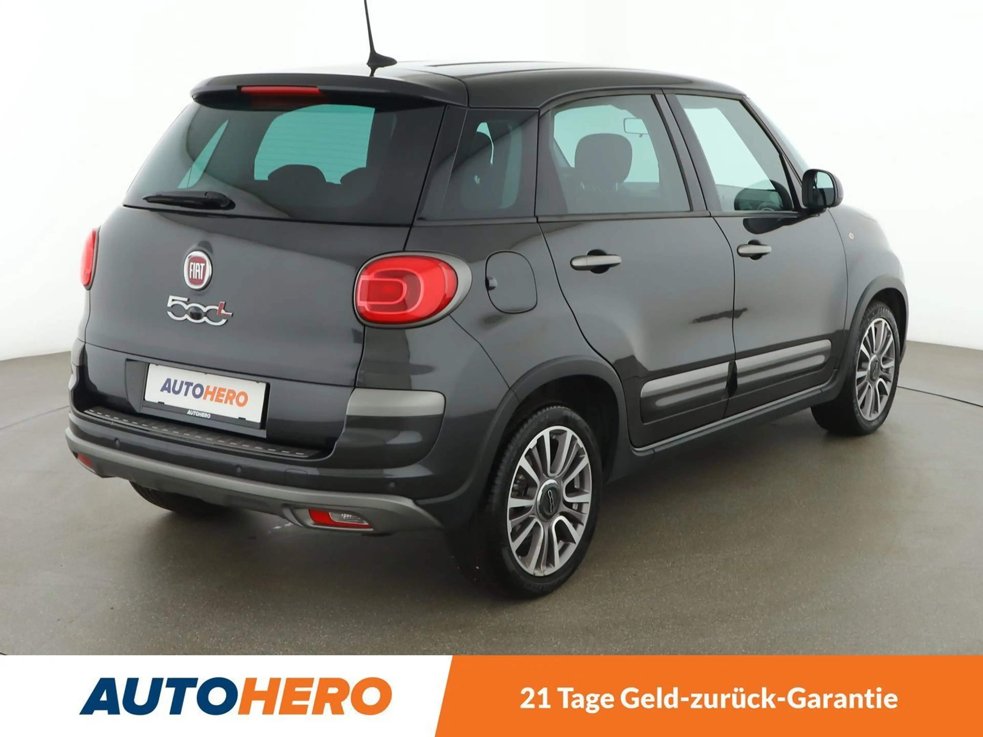 Fiat 500L 1.6 JTDM Cross *TEMPO*CAM*NAVI*BT* — photo 6