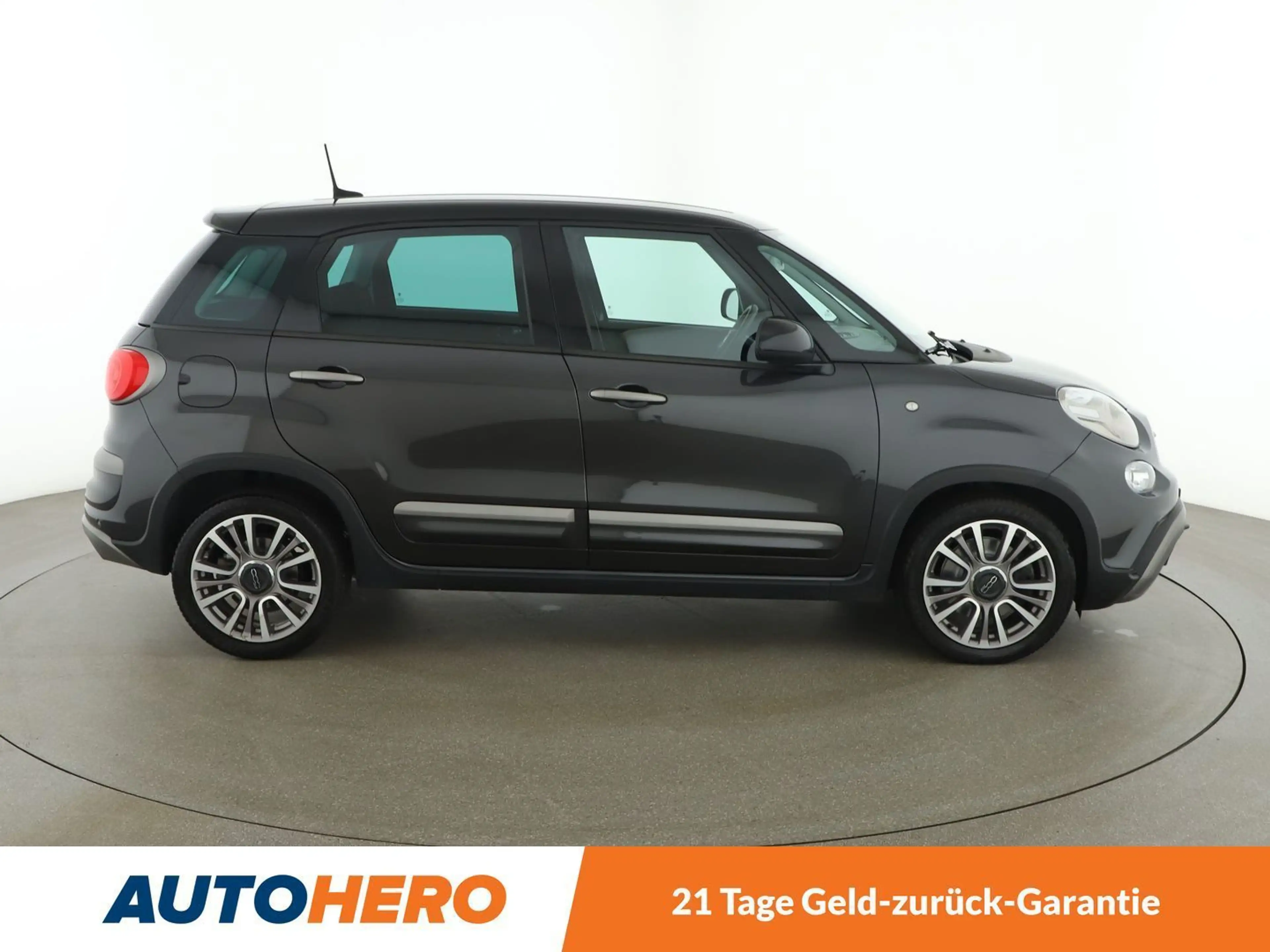 Fiat 500L 1.6 JTDM Cross *TEMPO*CAM*NAVI*BT* — photo 7