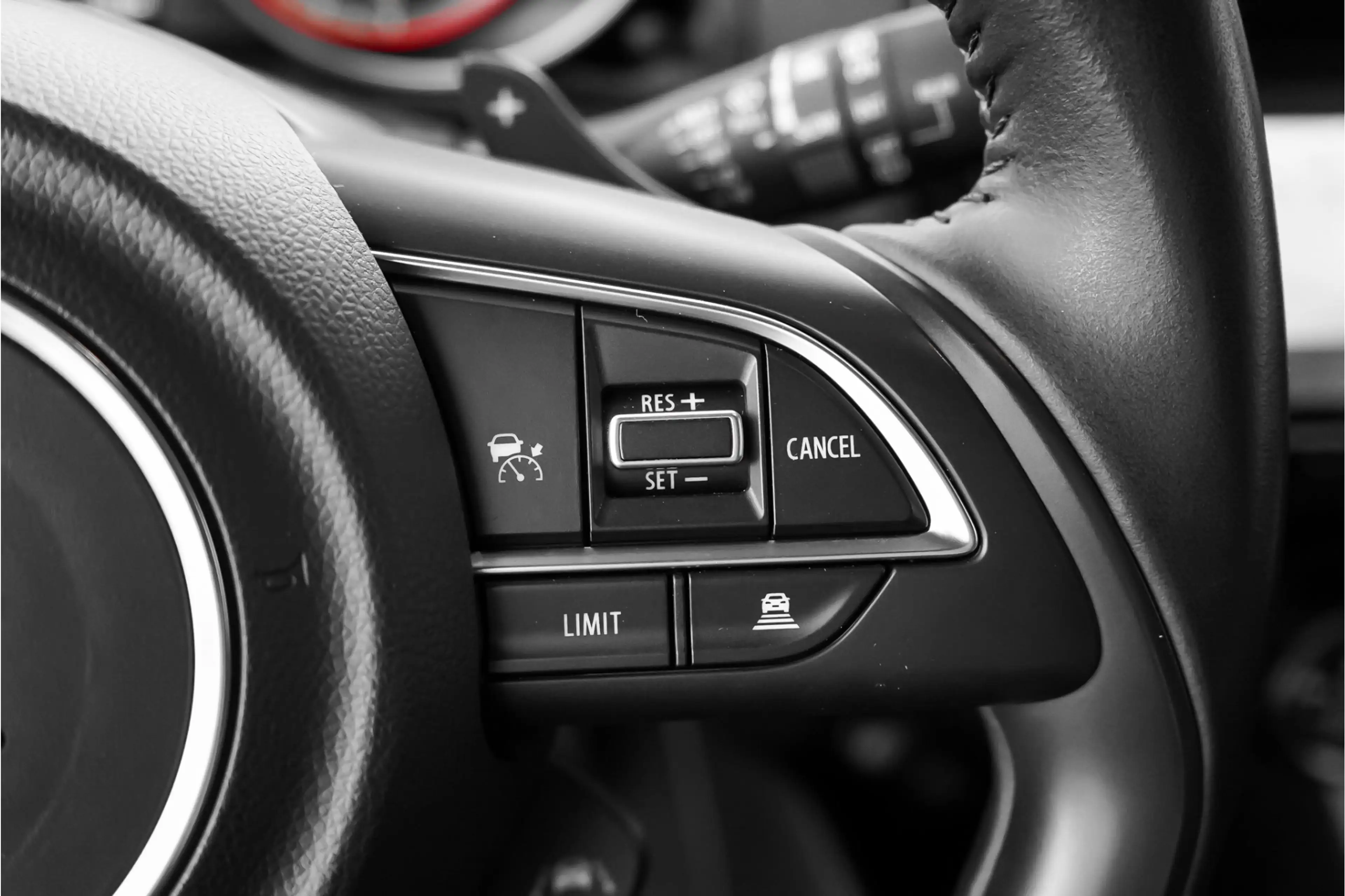 Suzuki Swift 1.2 Style Smart Hybrid ACC Stoelverw 16" Lichtmeta — photo 33