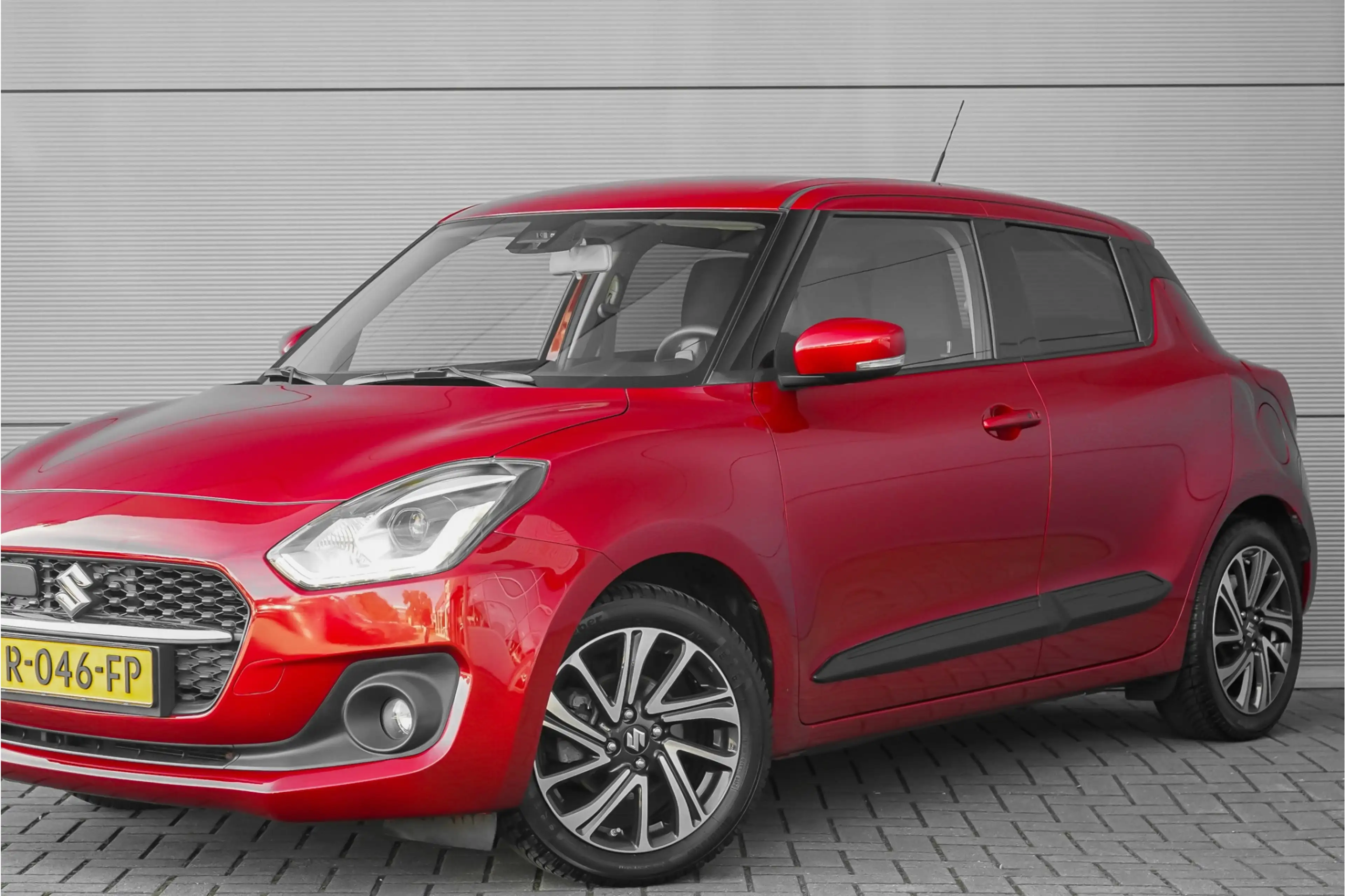 Suzuki Swift 1.2 Style Smart Hybrid ACC Stoelverw 16" Lichtmeta — photo 18