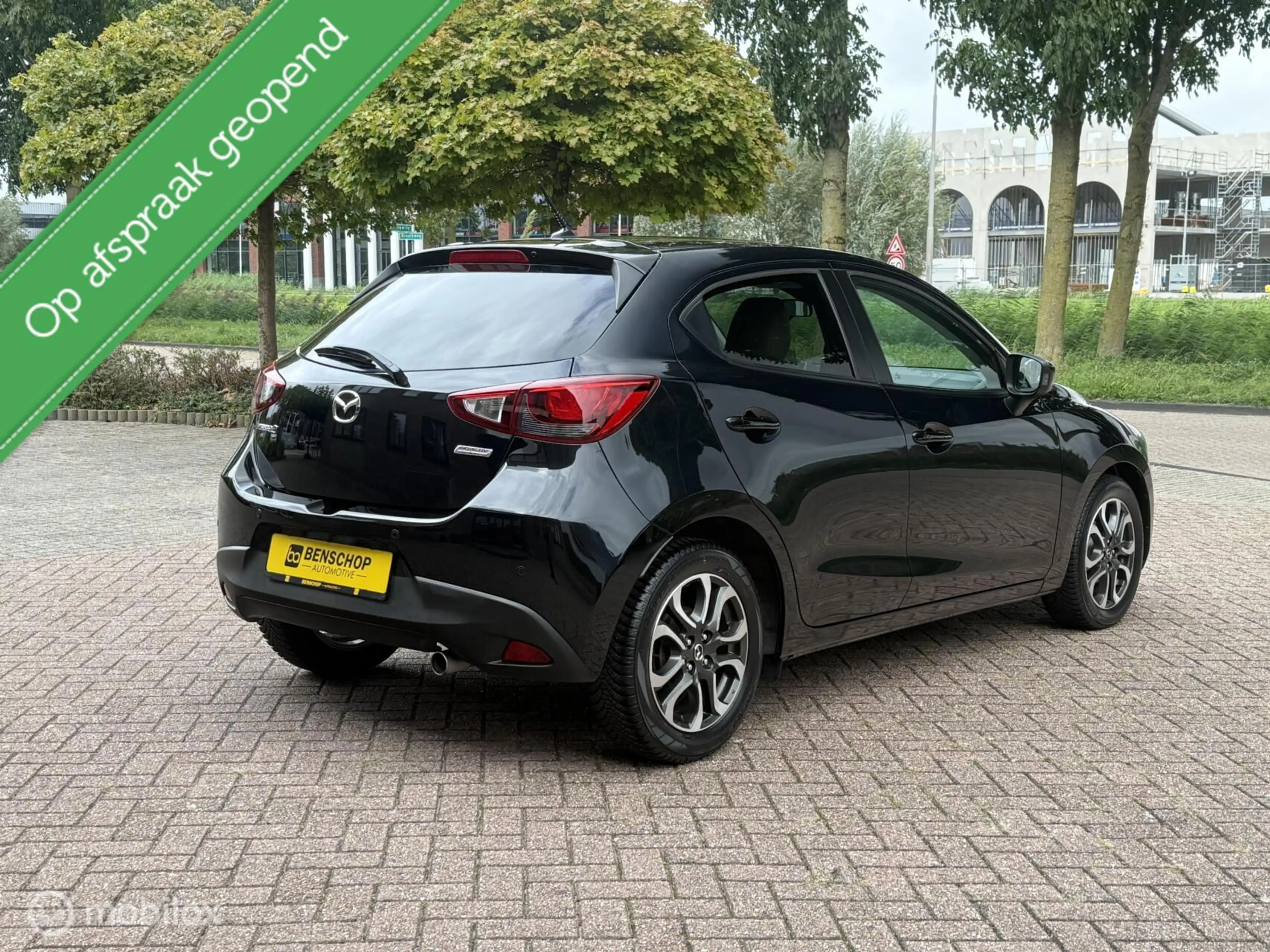 Mazda 2 1.5 Skyactiv-G GT-M Navi Carplay Leer LED HUD Stoe — photo 2