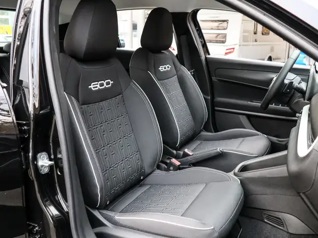 Fiat 600 view 6
