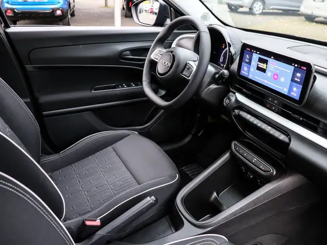Fiat 600 view 3