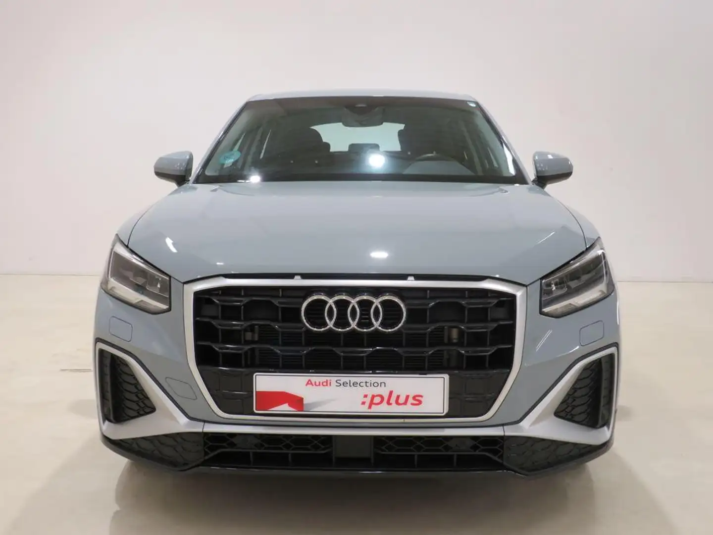 Audi Q2 30 TFSI S line 85kW Grau - 2