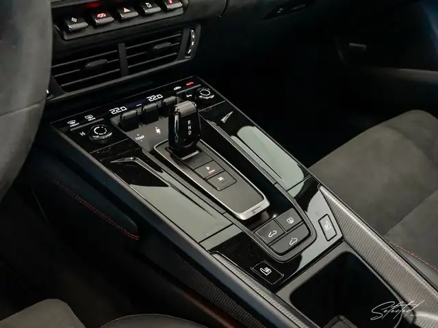 Porsche 911 Carrera 4 GTS*PASM-SPORTFAHWERK*ABGASANL.*PTV* Ansicht 32
