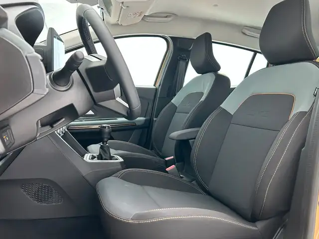 Dacia Sandero view 11