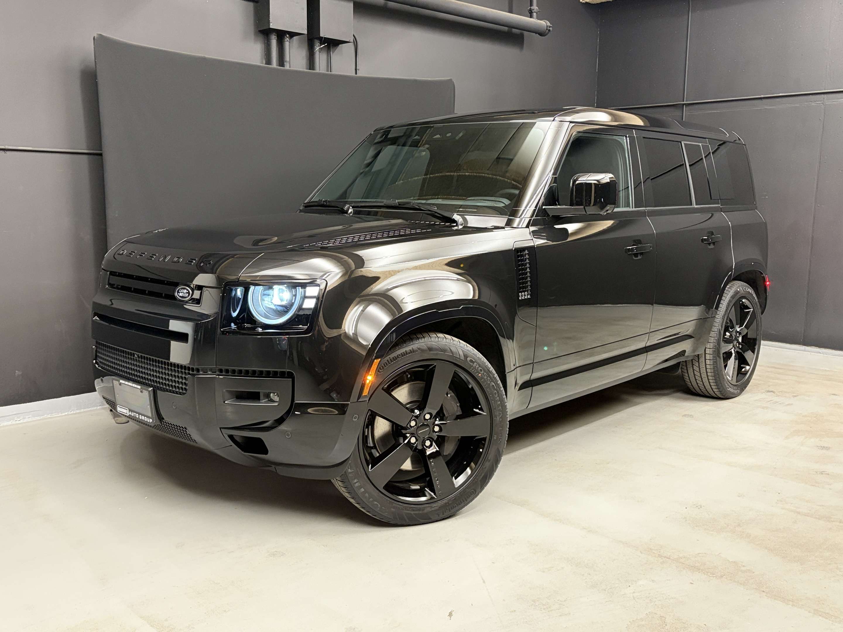 2026 Land Rover Defender X-Dynamic SE