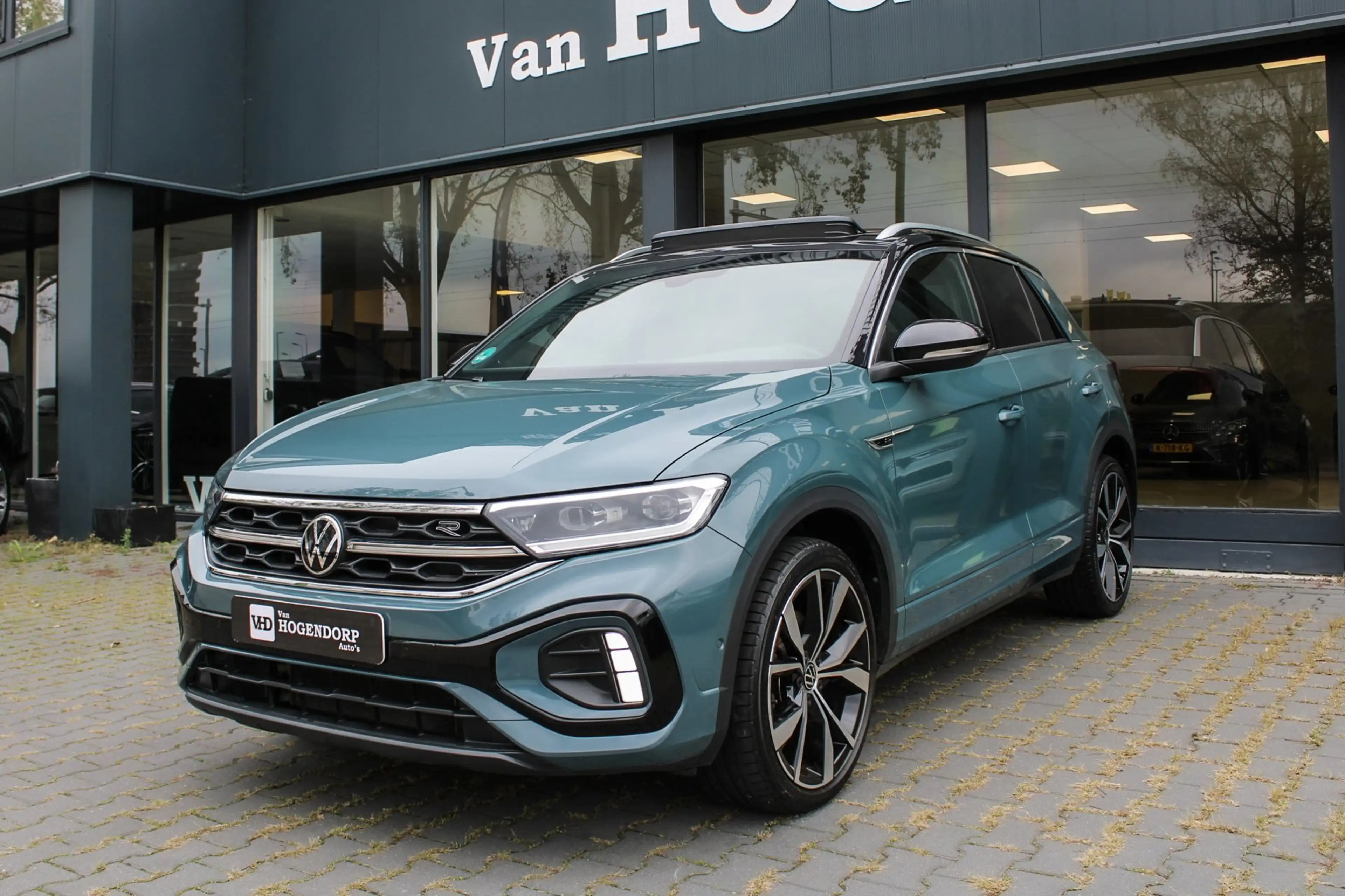 Volkswagen T-Roc 1.5 TSI R-Line PANO NAVI CAMERA KEYLESS GO