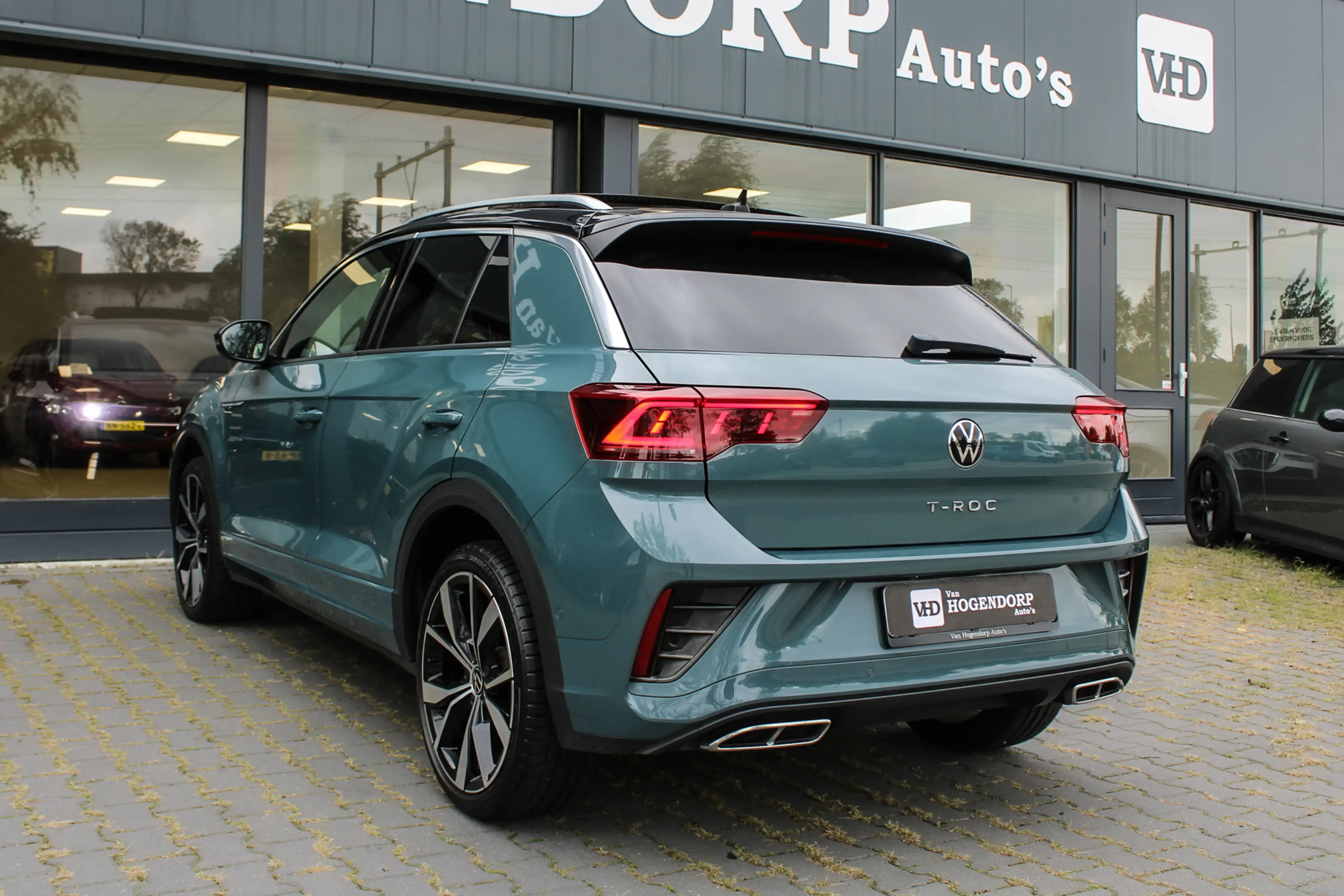 Volkswagen T-Roc 1.5 TSI R-Line PANO NAVI CAMERA KEYLESS GO — photo 7