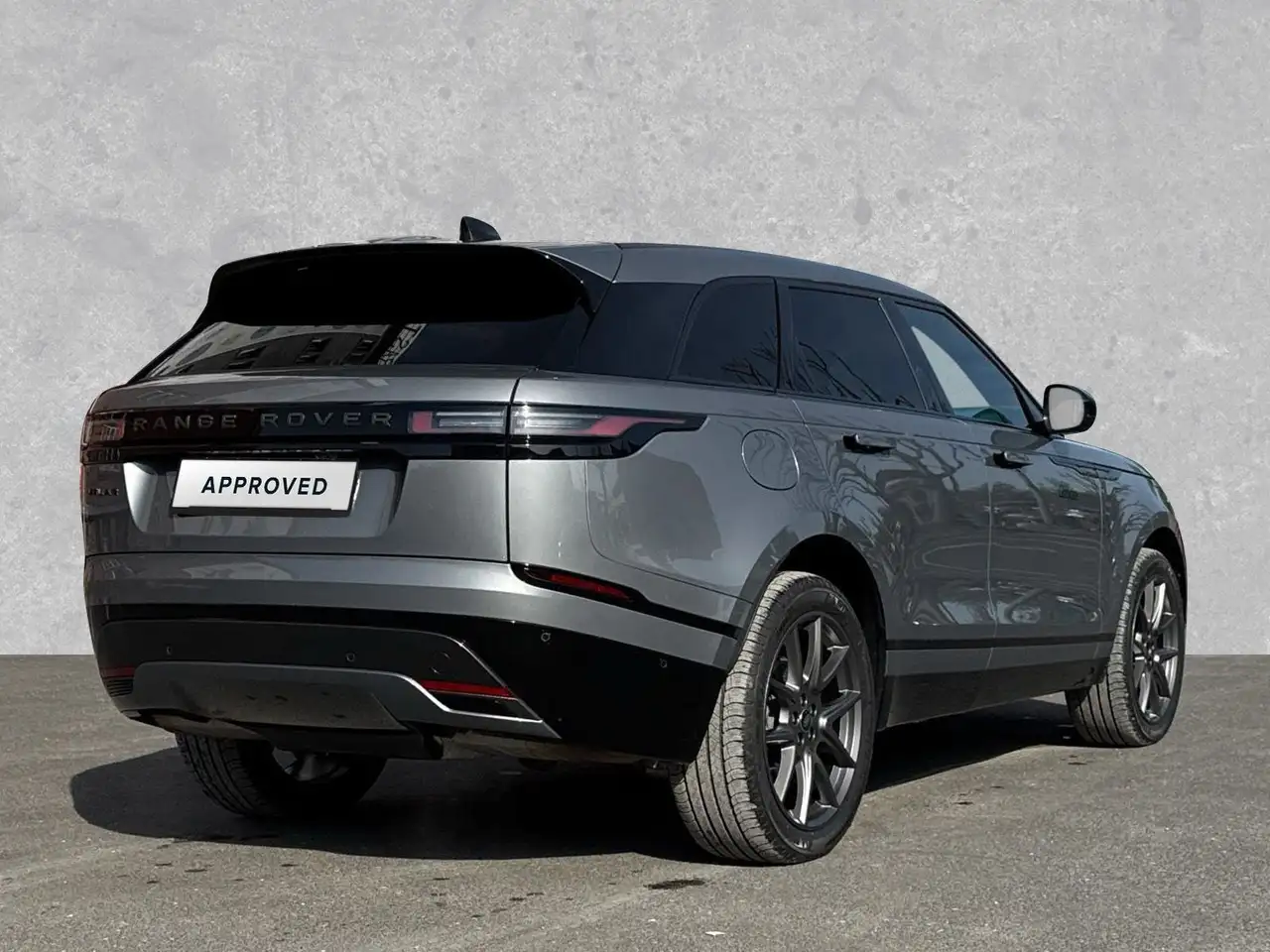 Land Rover Range Rover Velar 2026