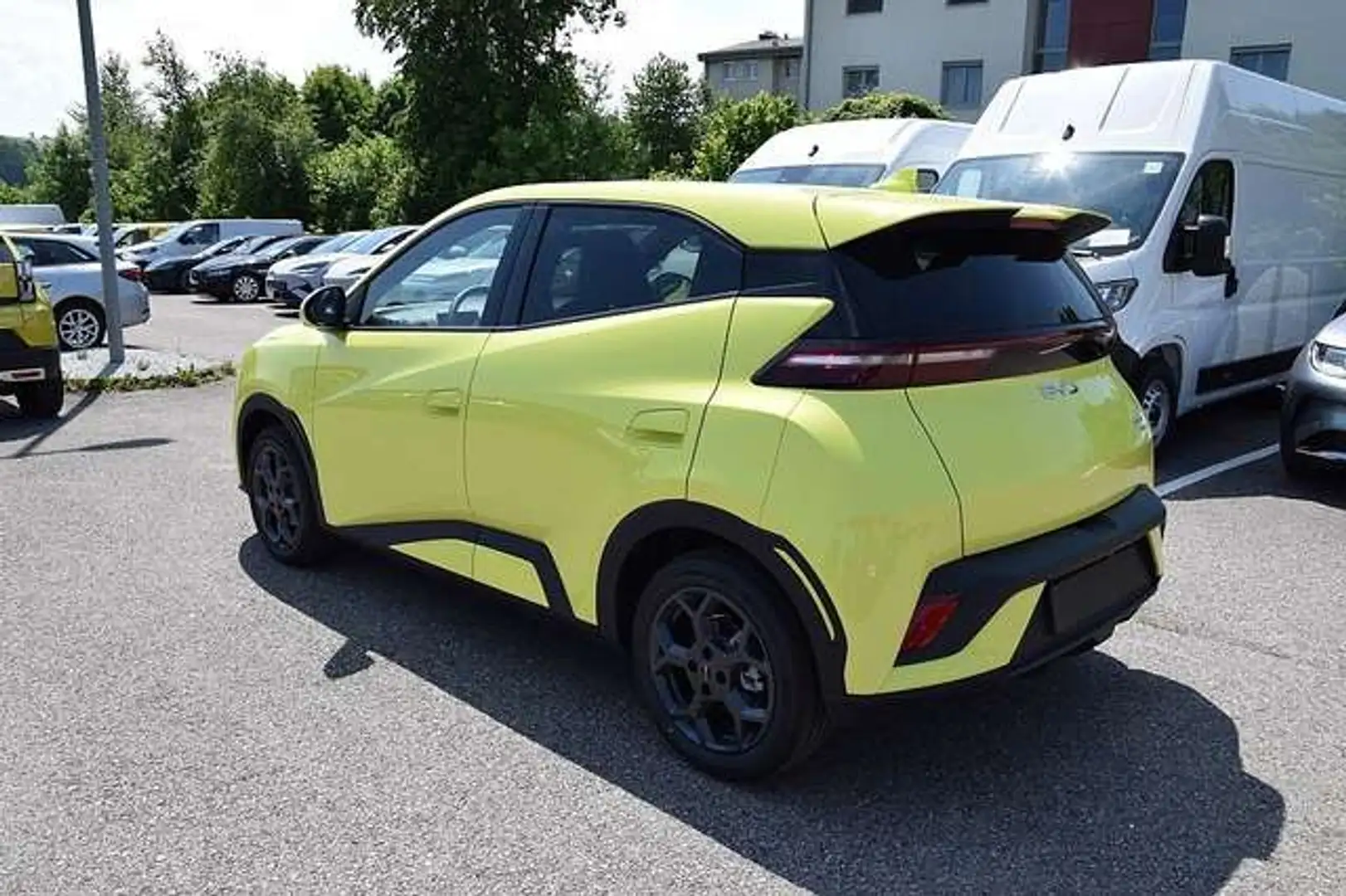 BYD Dolphin Surf 43,2 kWh Boost Österreich Paket Grün - 2