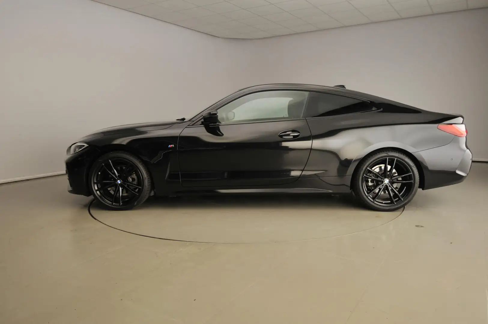 BMW 420 4 Serie Coupé 420d | M-Sportpakket | LED | Leder | Zwart - 2