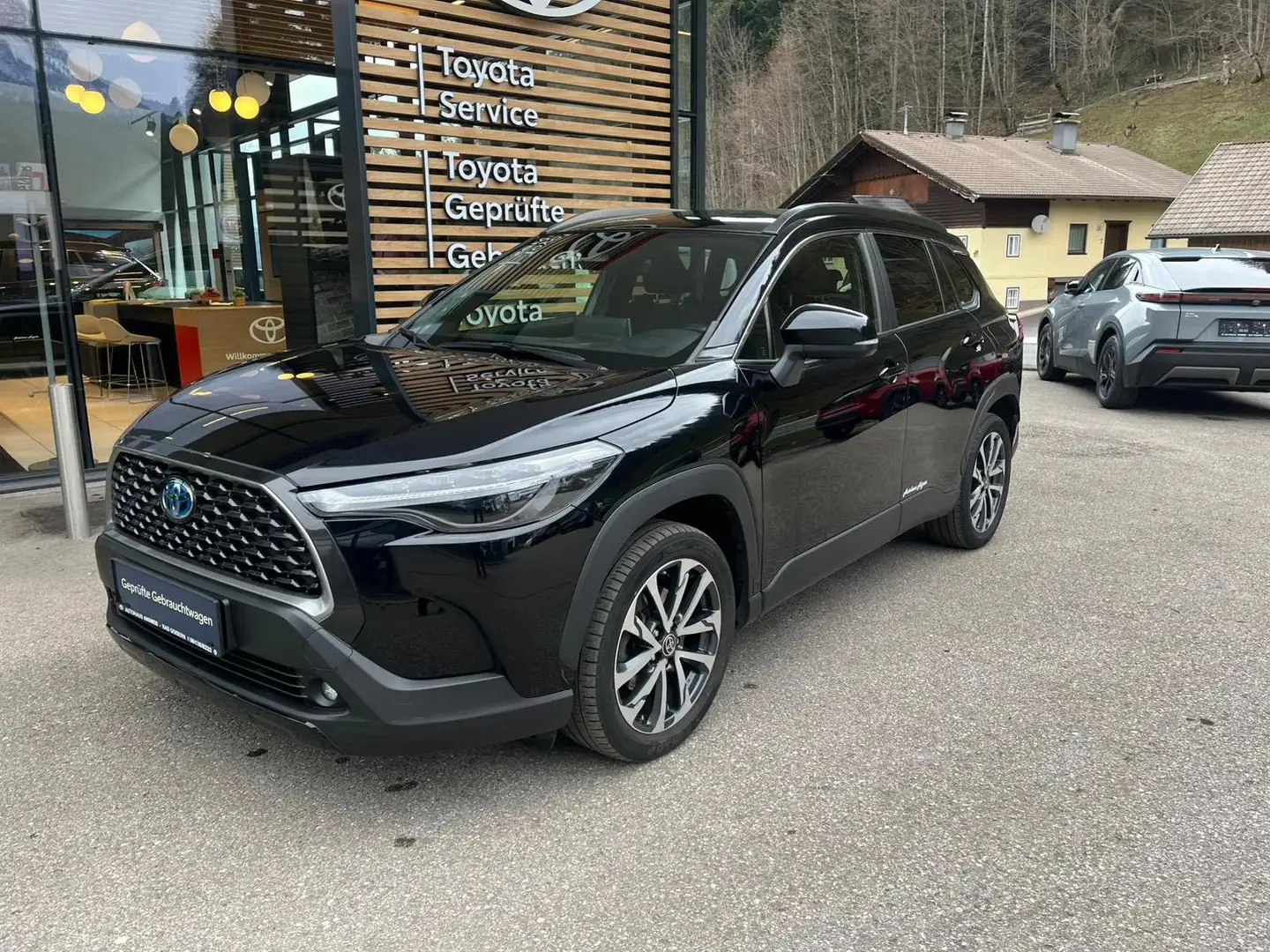 Toyota Corolla Cross Design 4x2 Schwarz - 1