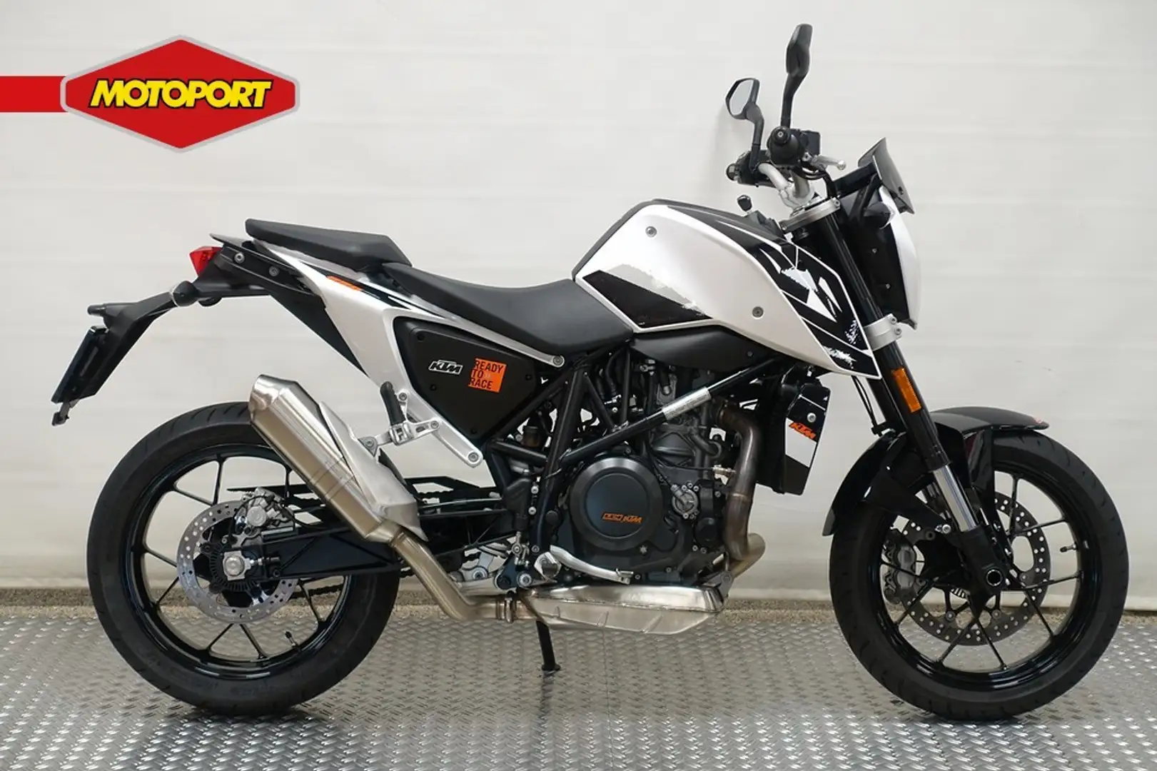 KTM 690 Duke Blanco - 1