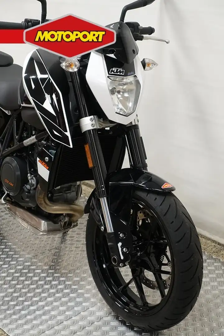 KTM 690 Duke Blanco - 2