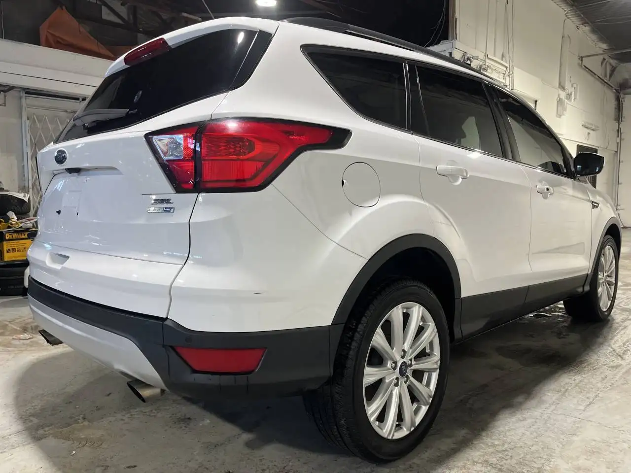 Ford Escape снимка Ford Escape
