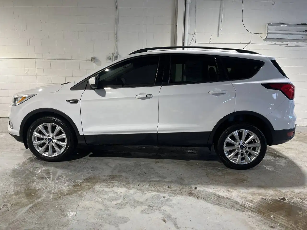 Ford Escape снимка Ford Escape