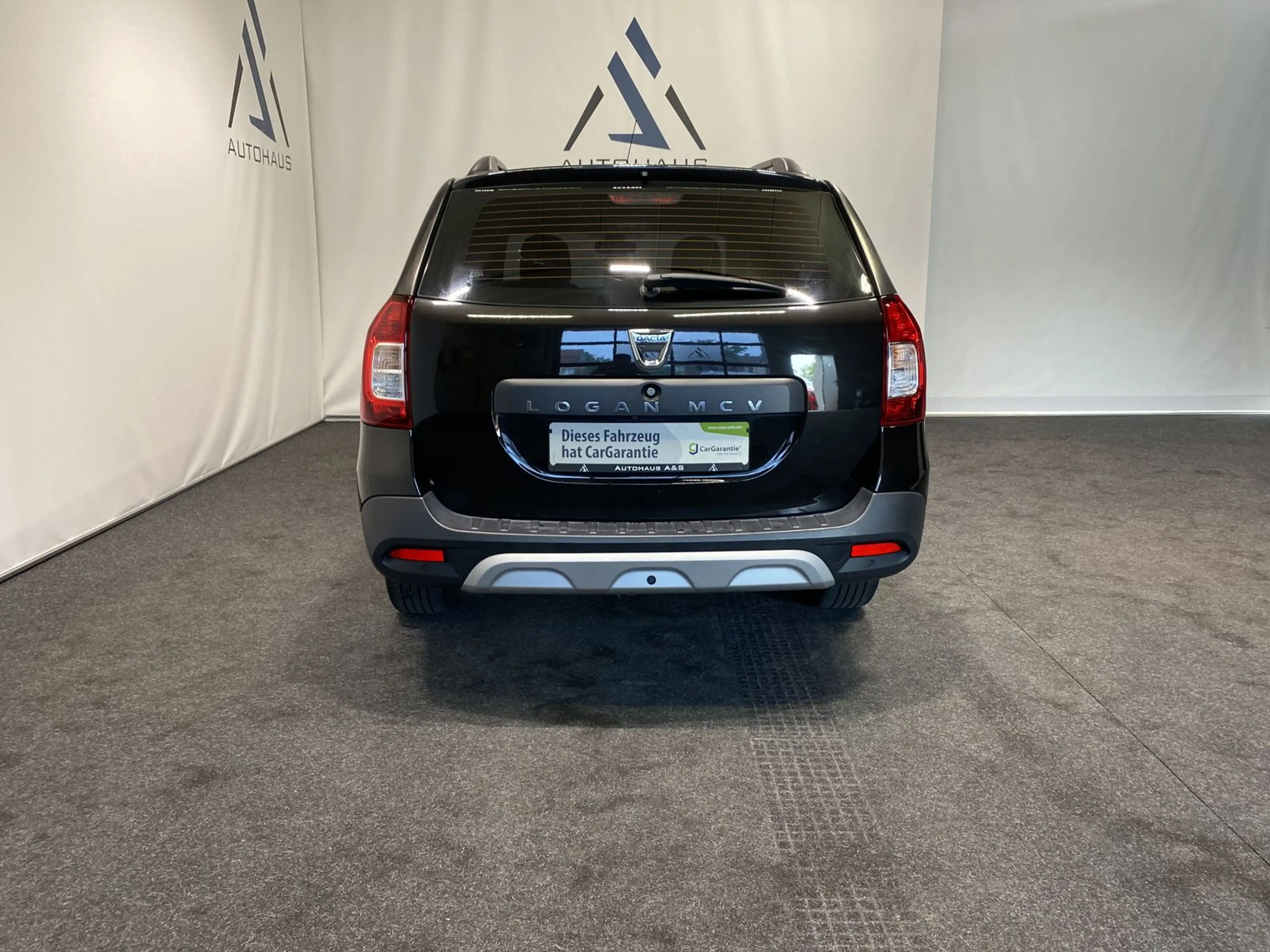 Dacia Logan Stepway Navi Autom Kamera AHK Standheizung — photo 3
