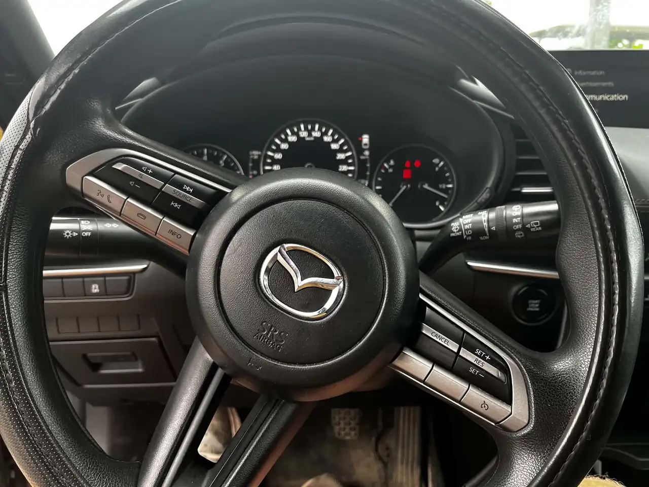 Mazda 3 снимка Mazda 3