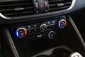 Alfa Romeo Giulia Veloce 2,2 16V 210 AT8 Q4 AWD Weiß - thumbnail 9