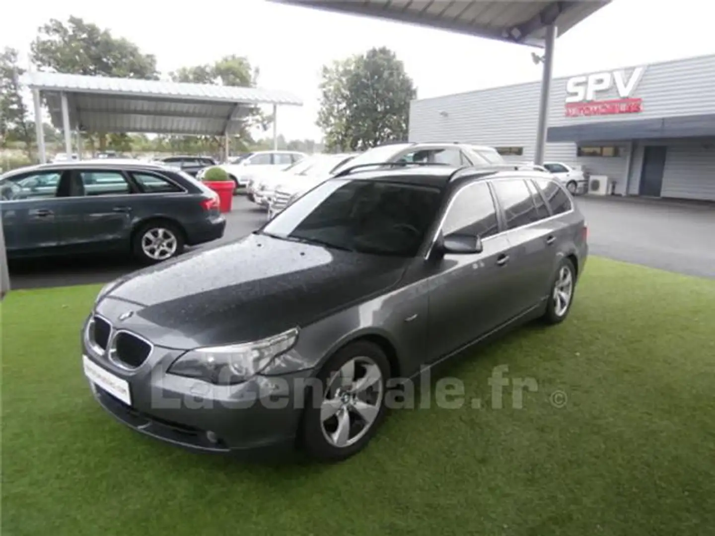 BMW 530 (E61) TOURING D DPF LUXE Gris - 2
