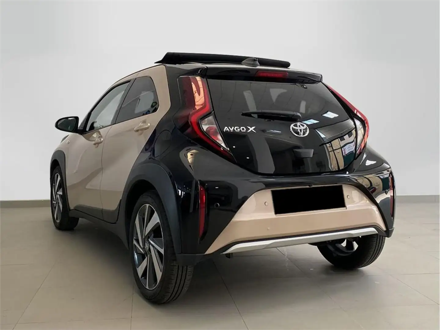 Toyota Aygo X 1.0 VVT-I 72CV Chic - 2