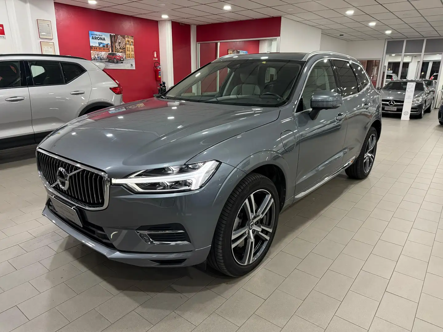 Volvo XC60 XC60 2.0 Inscription awd 303cv geartronic my20 Gris - 1