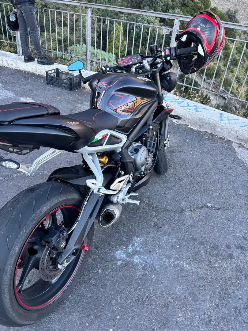 Triumph Street Triple RS Nero - 2