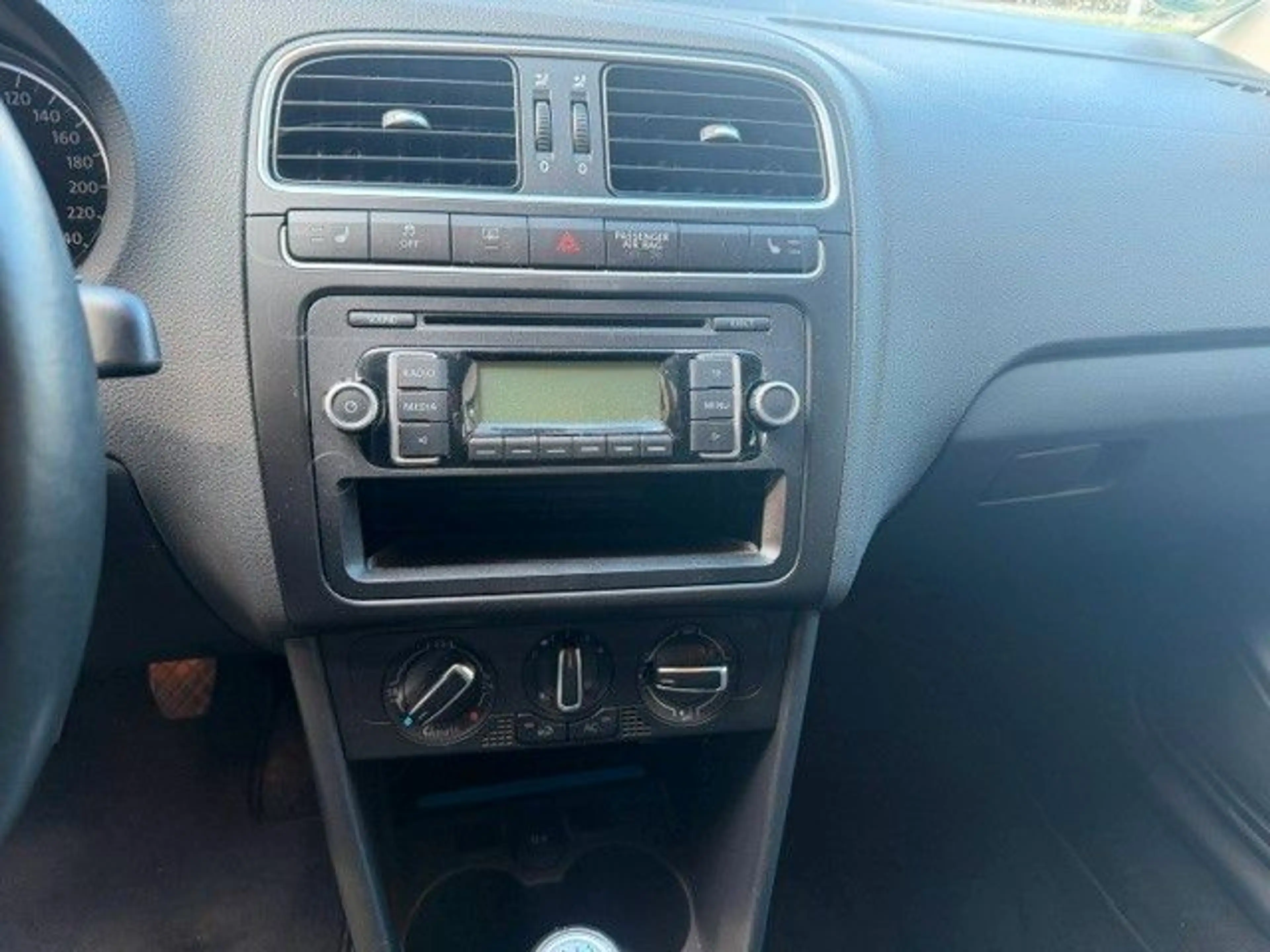 Volkswagen Polo V Team 1.Hd Klima — photo 12