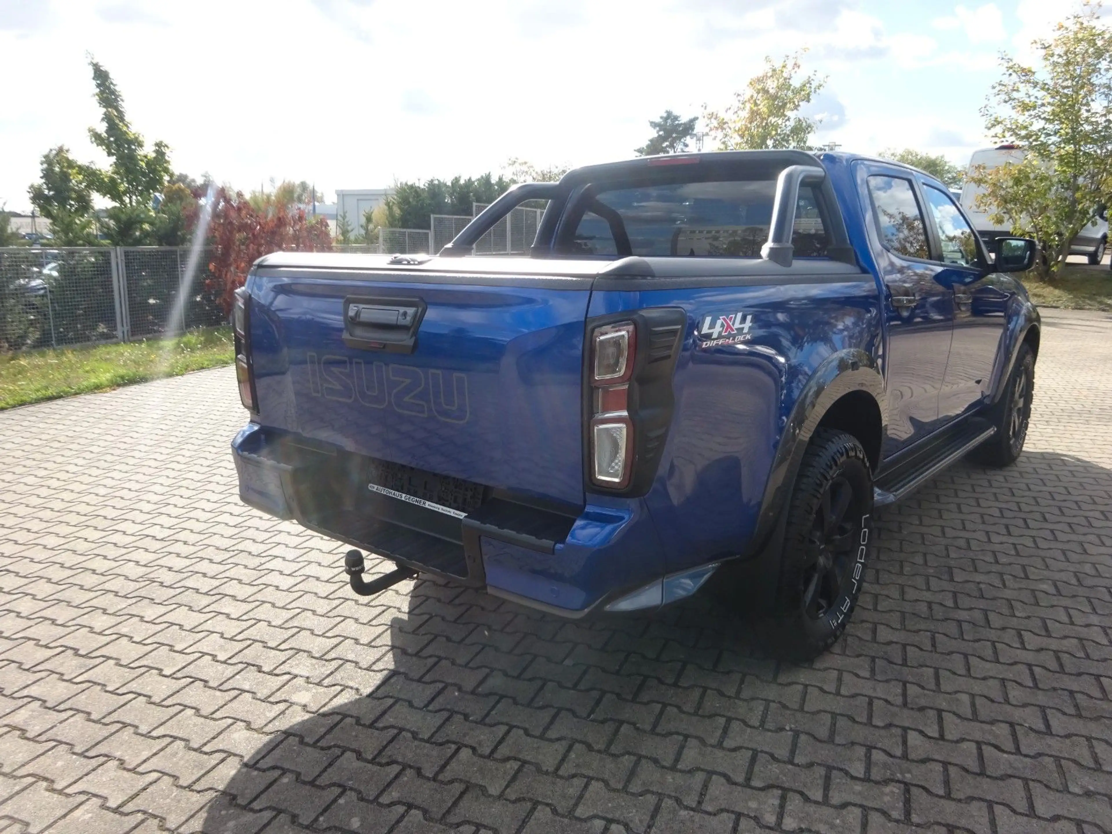 Isuzu D-Max Doka 163PS Autm. 4WD V-CROSS Rollo AHK — photo 5