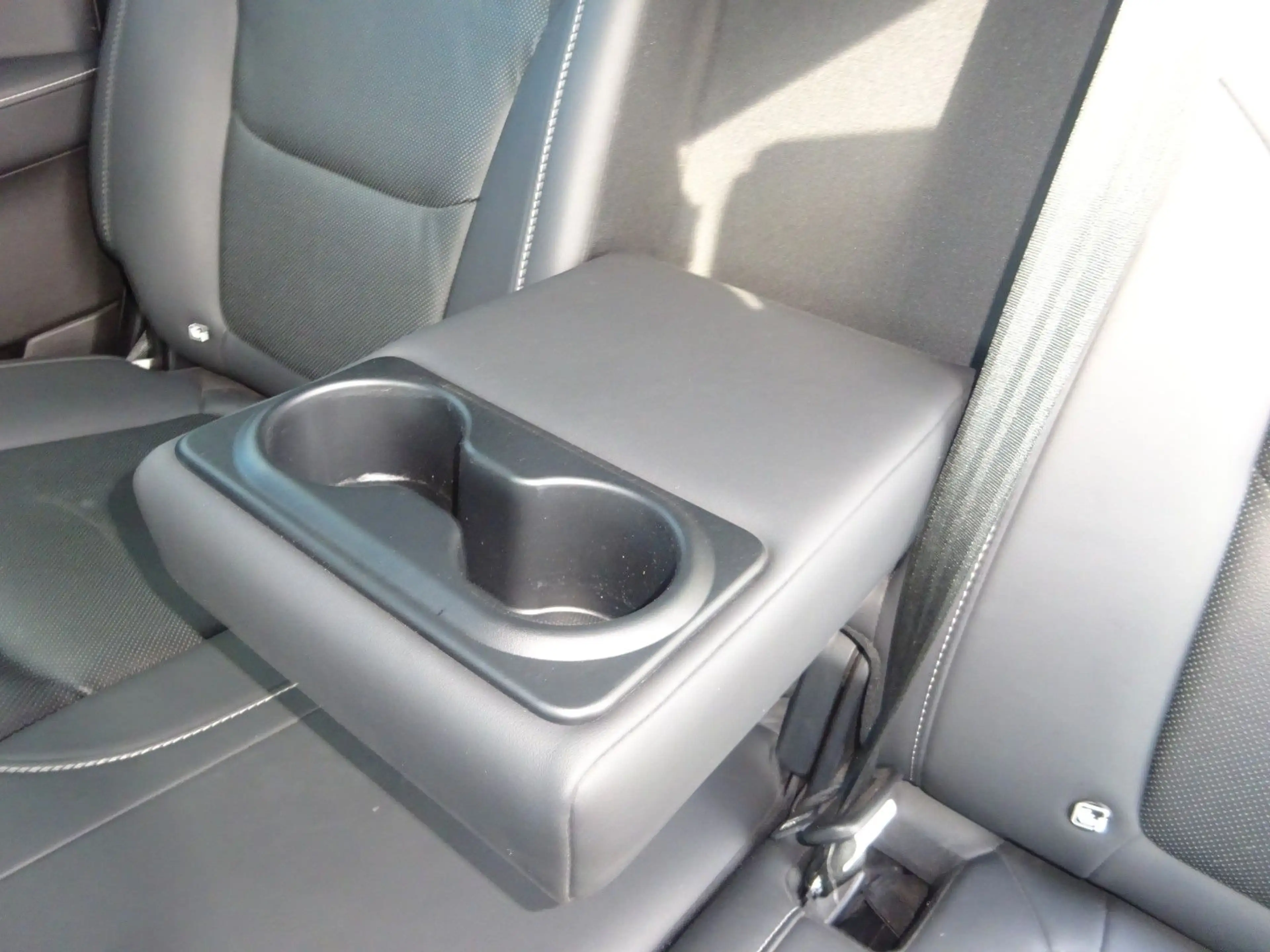 Isuzu D-Max Doka 163PS Autm. 4WD V-CROSS Rollo AHK — photo 15