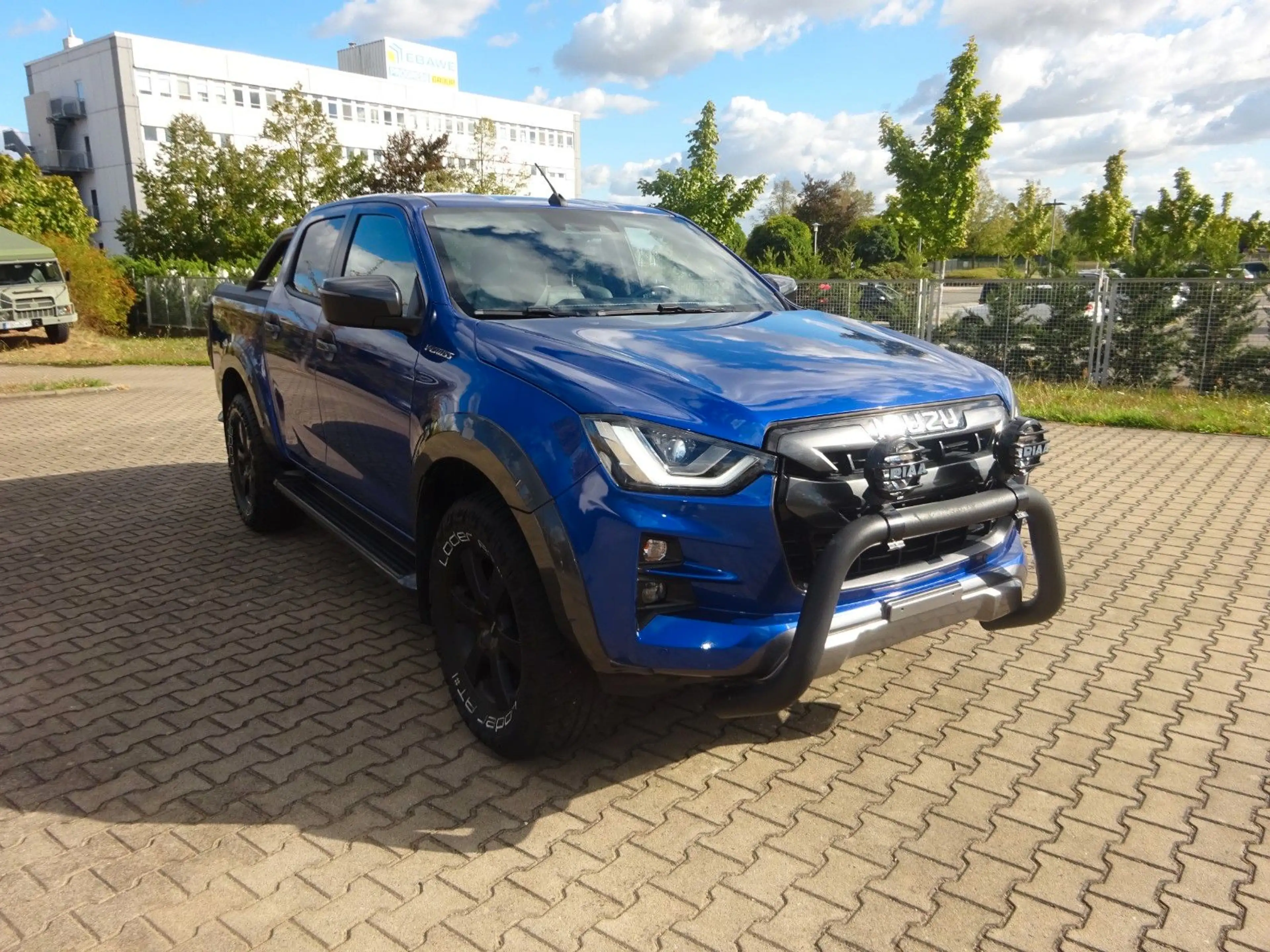 Isuzu D-Max Doka 163PS Autm. 4WD V-CROSS Rollo AHK — photo 7