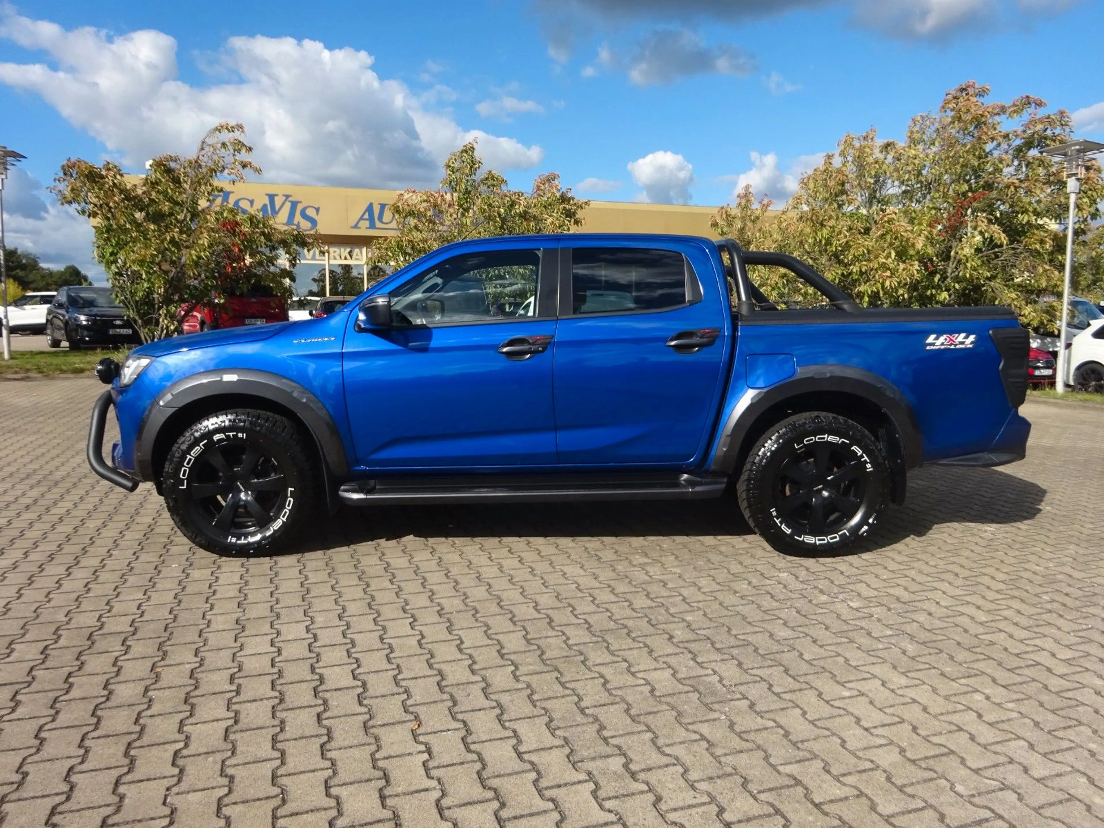 Isuzu D-Max Doka 163PS Autm. 4WD V-CROSS Rollo AHK — photo 3