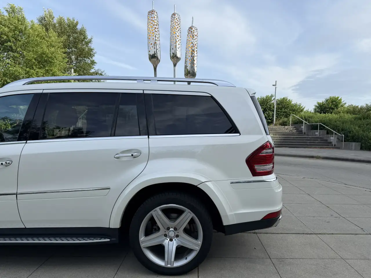 Mercedes-Benz GL-Class снимка Mercedes-Benz GL-Class