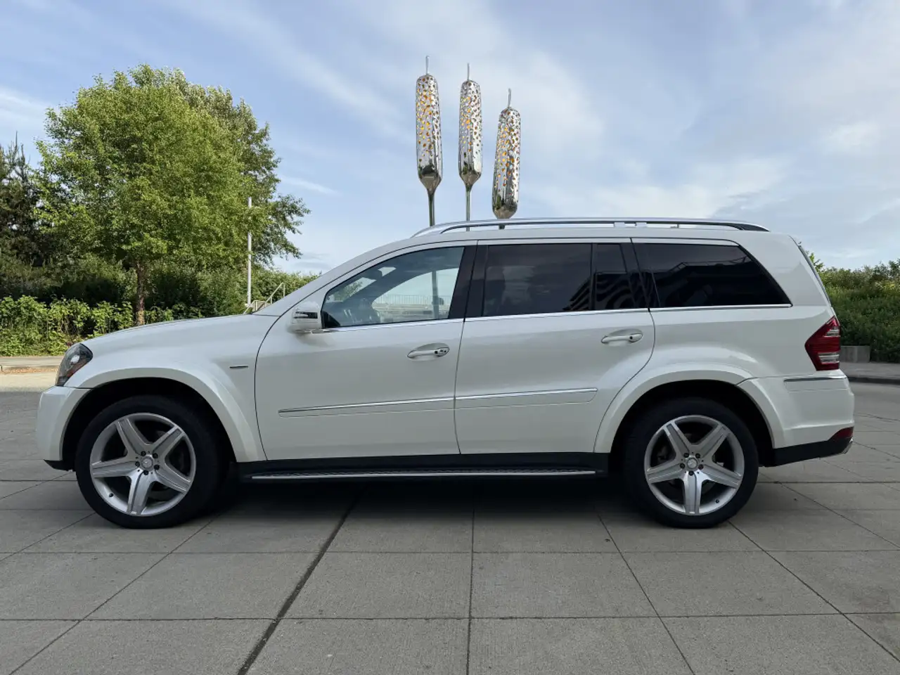 Mercedes-Benz GL-Class снимка Mercedes-Benz GL-Class