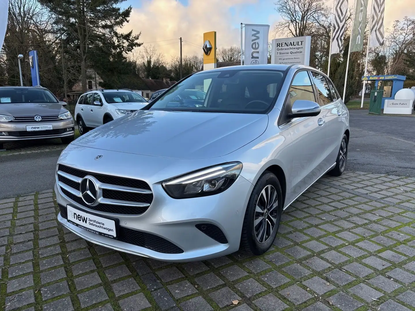 Mercedes-Benz B 180 Zilver - 1