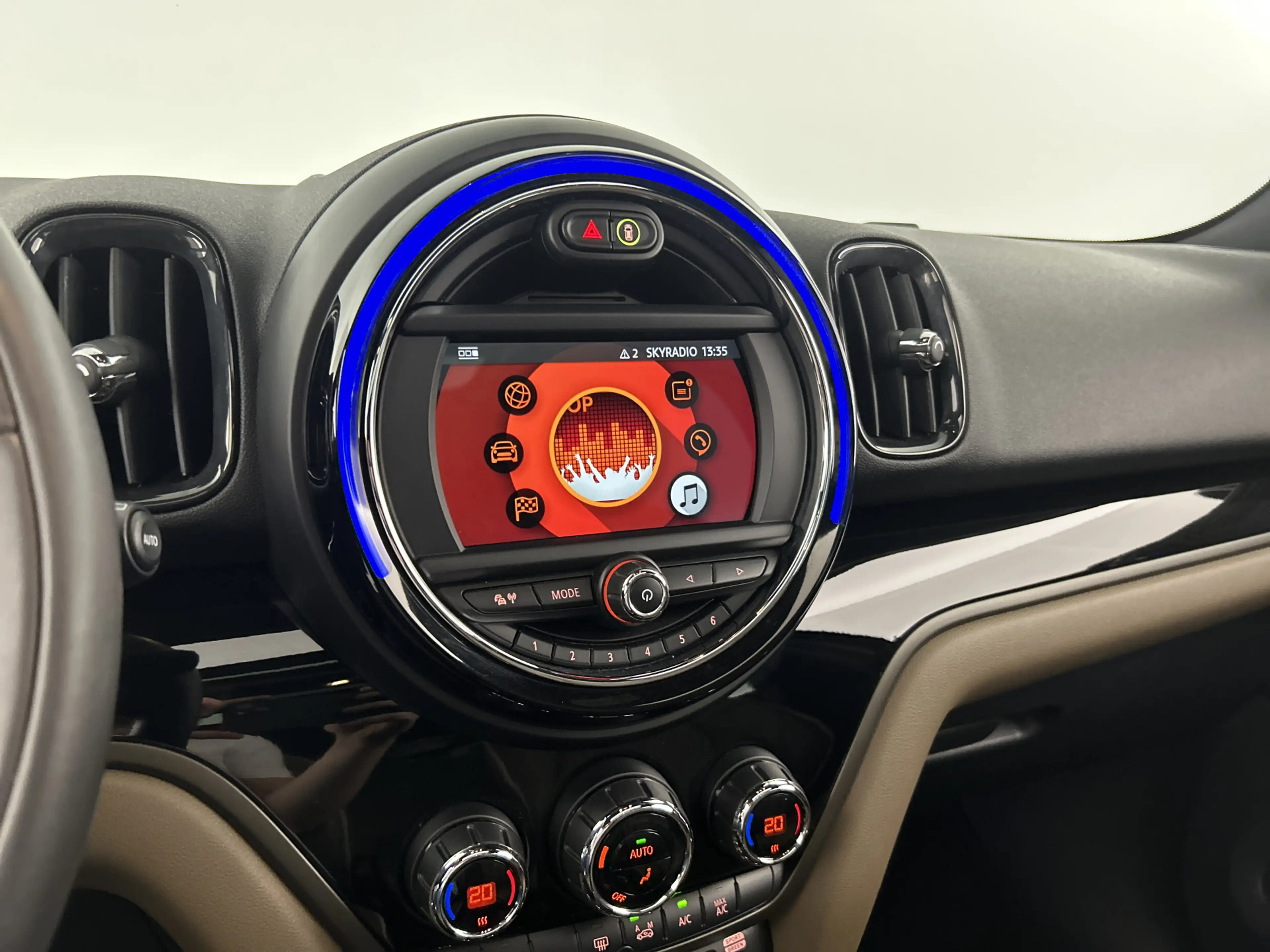 MINI Cooper Countryman 1.5 Aut. Longstone Black-Ed Pano-dak/Leder/Camera — photo 27