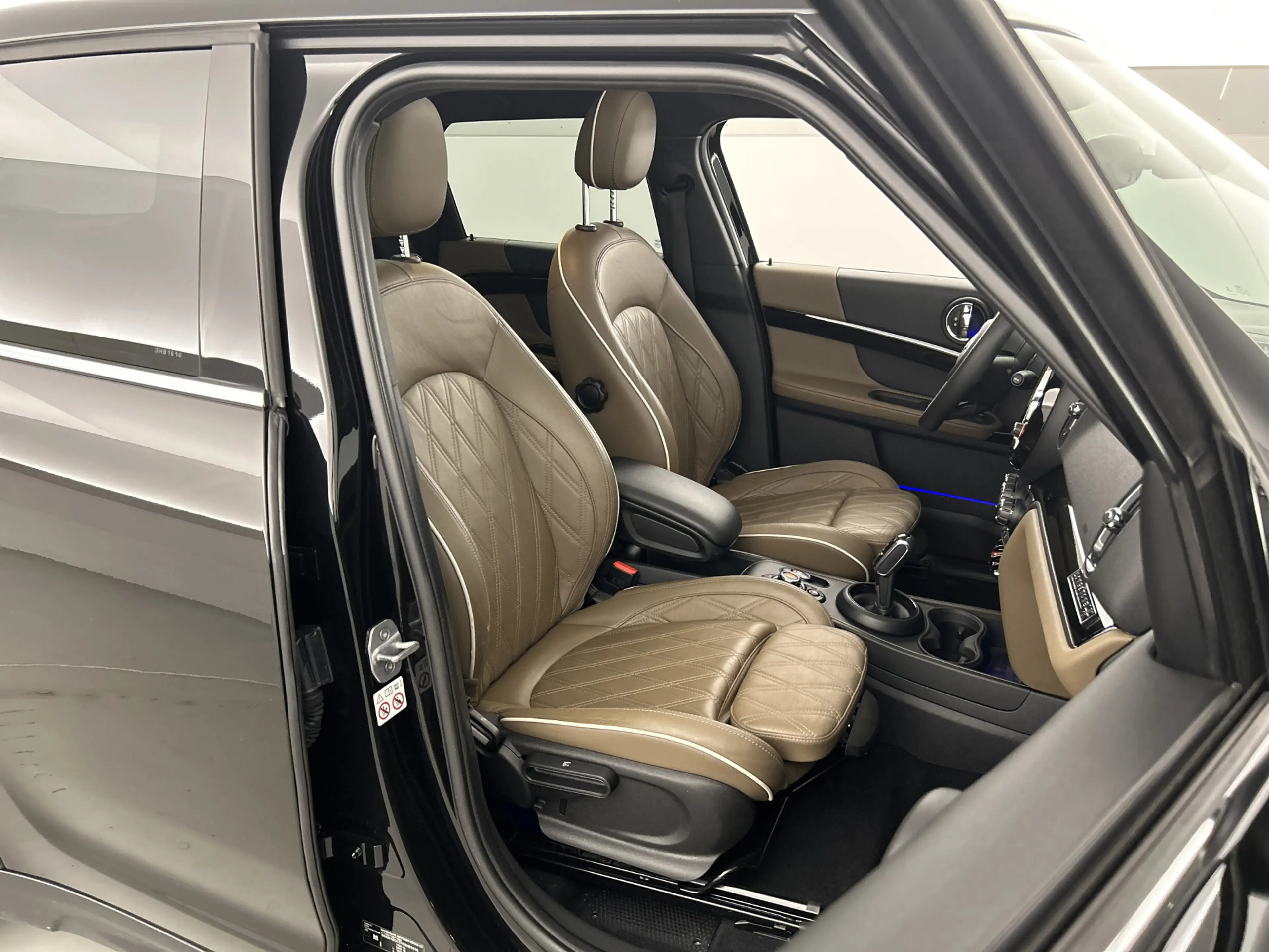 MINI Cooper Countryman 1.5 Aut. Longstone Black-Ed Pano-dak/Leder/Camera — photo 18