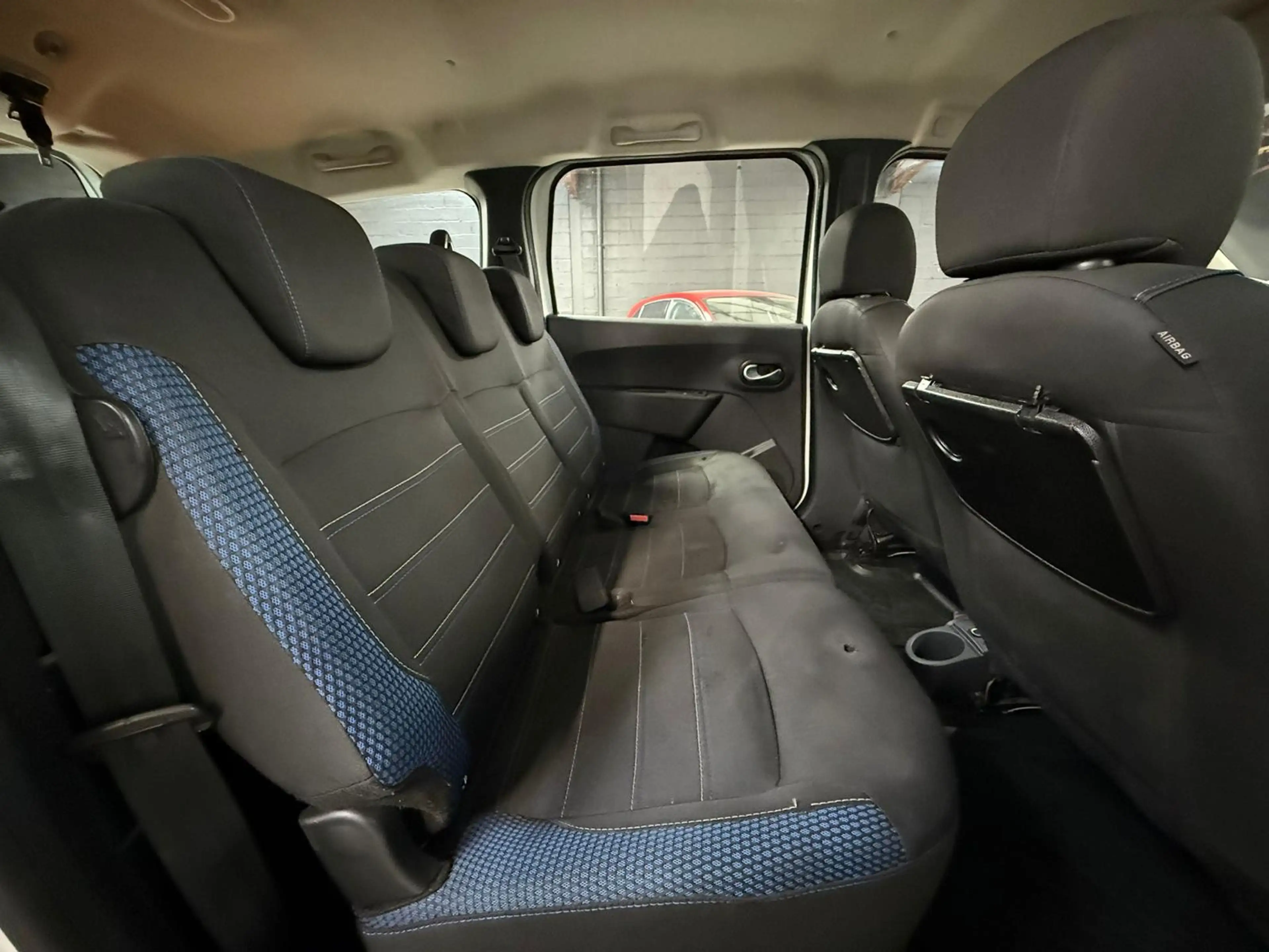Dacia Lodgy Stepway 1.3 * 1ER PROP * 7 PLACES * CAMERA * GPS — photo 12