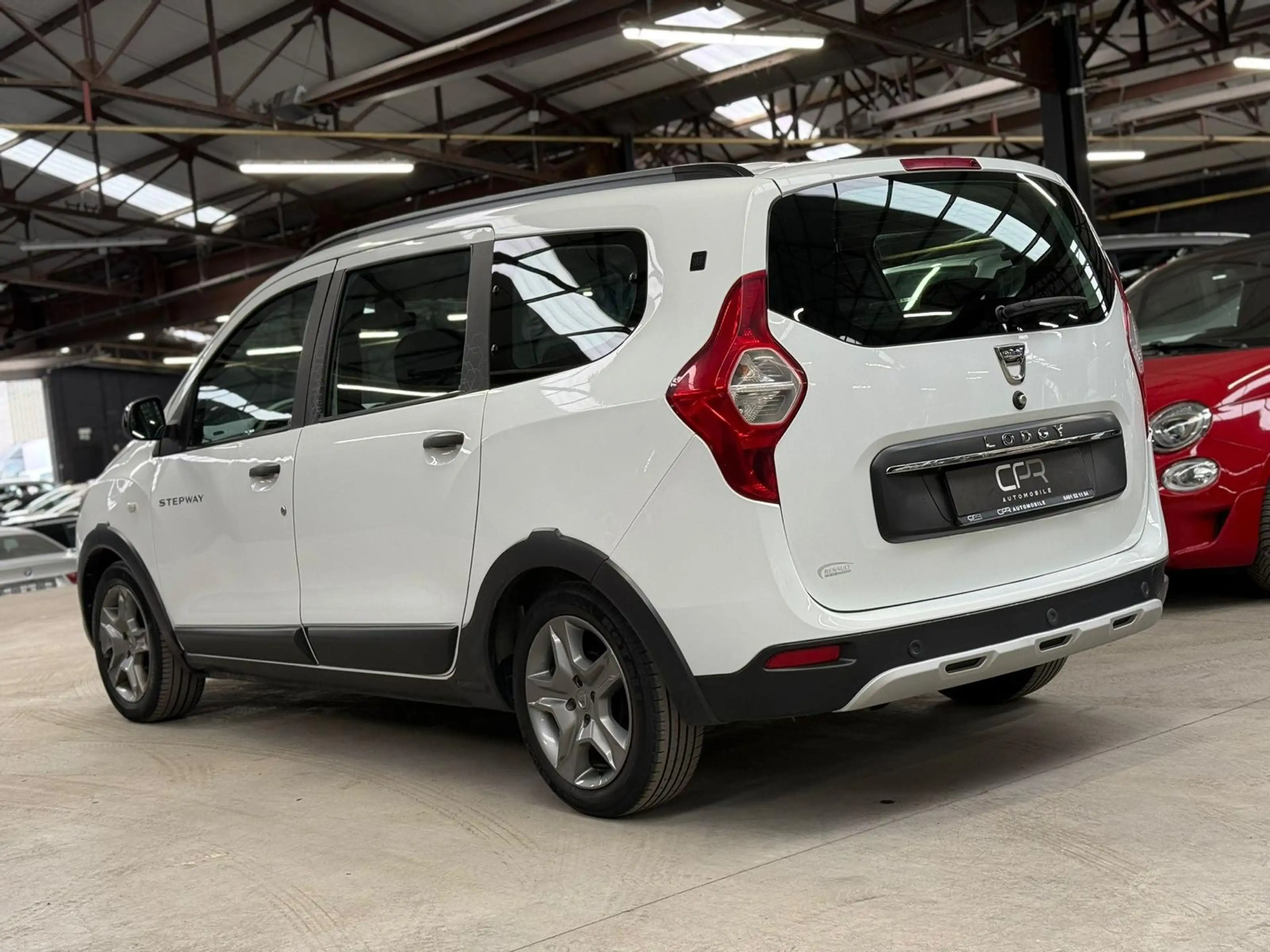 Dacia Lodgy Stepway 1.3 * 1ER PROP * 7 PLACES * CAMERA * GPS — photo 6