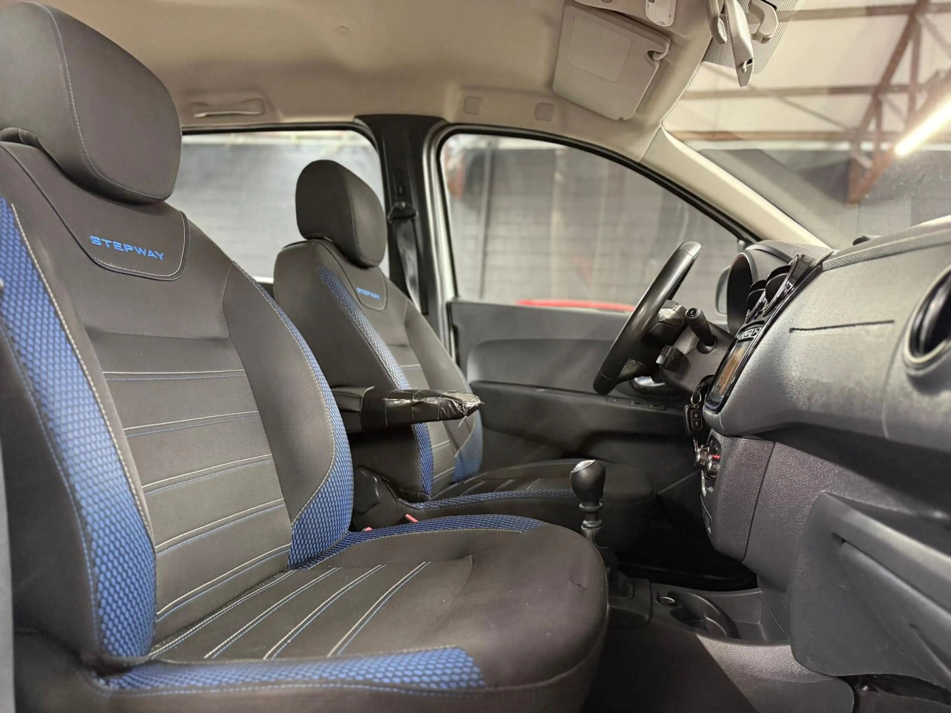 Dacia Lodgy Stepway 1.3 * 1ER PROP * 7 PLACES * CAMERA * GPS — photo 13