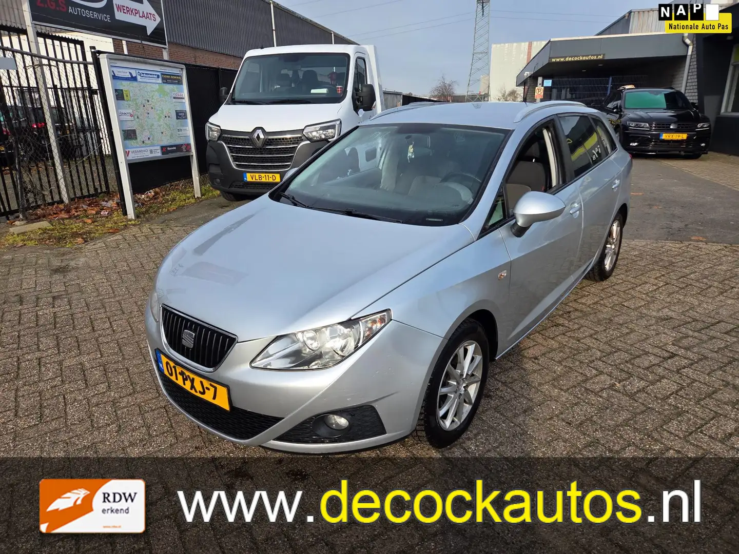 SEAT Ibiza ST 1.4 Style/TREKHAAK Gris - 1